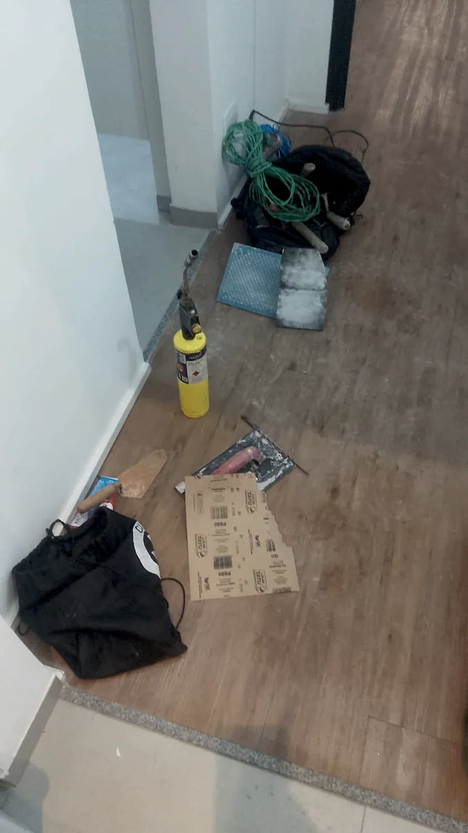Instalação de piso — Revestimentos